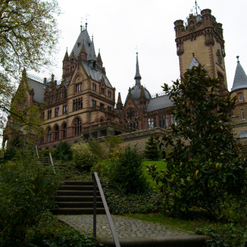 Schloß Drachen­burg