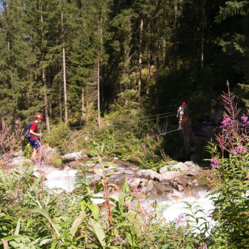 Stuibenfall / Ötzi-Dorf / Greifvogelschau