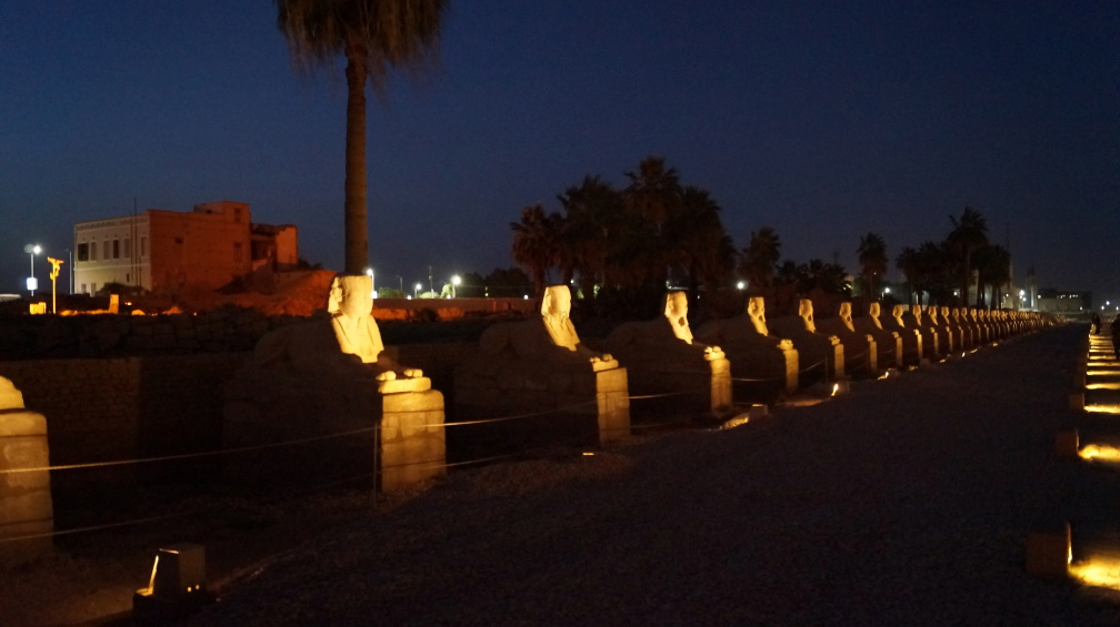Karnak mit Luxor-Tempel